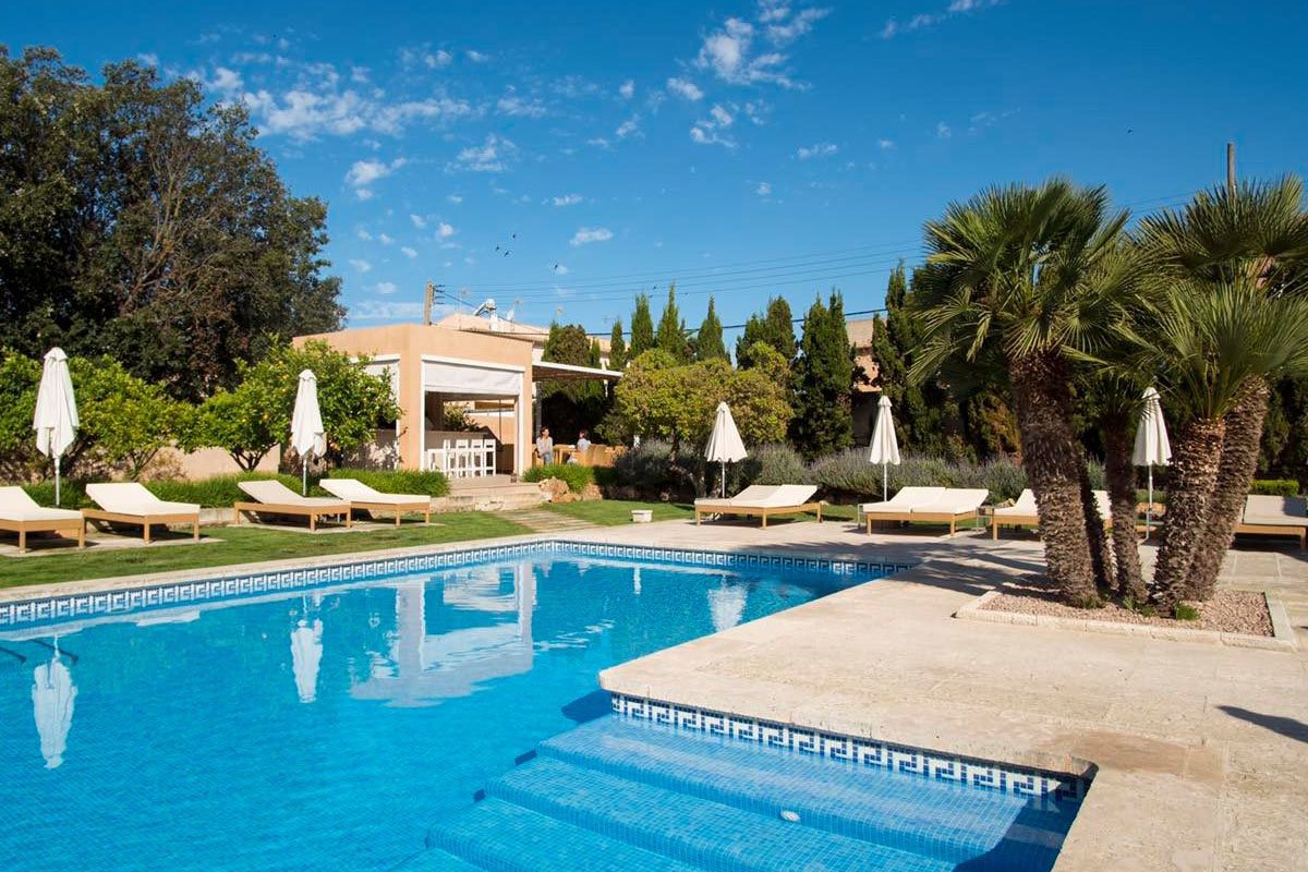 perfect summer plan can bonico hotel ses salines mallorca ein tag am pool