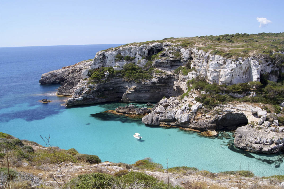 best beaches coves mallorca mejores calas sureste mallorca cala marmols can bonico hotel ses salines