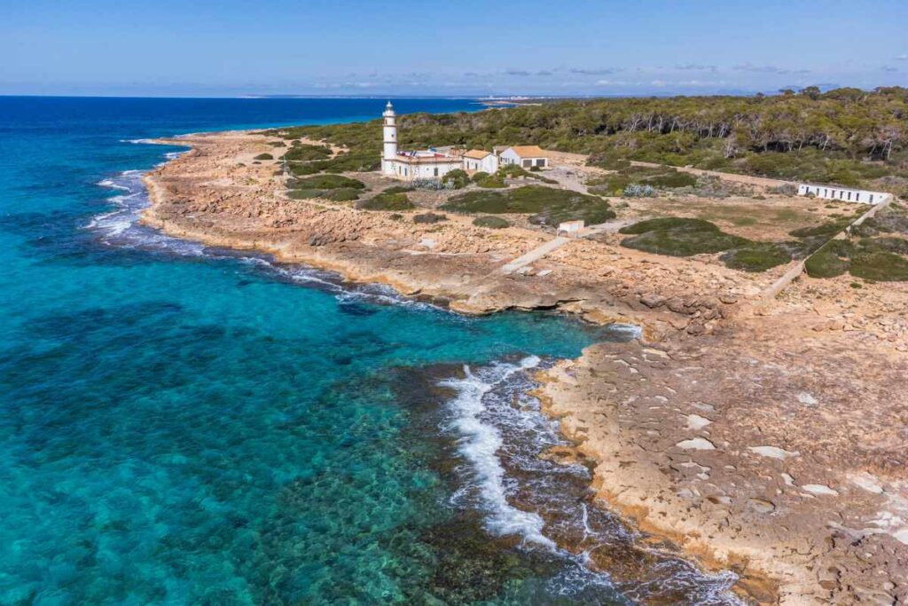 blog hotel can bonico ses salines Mallorca Ca'n Bonico - Top 5 hiking trails in Mallorca's southeast - FARO SES SALINES hiking senderismo