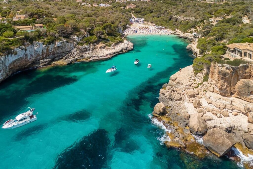Blog hotel can bonico ses salines Mallorca - Discover Mallorca through the lens photography spots for every season - Cala Llombards