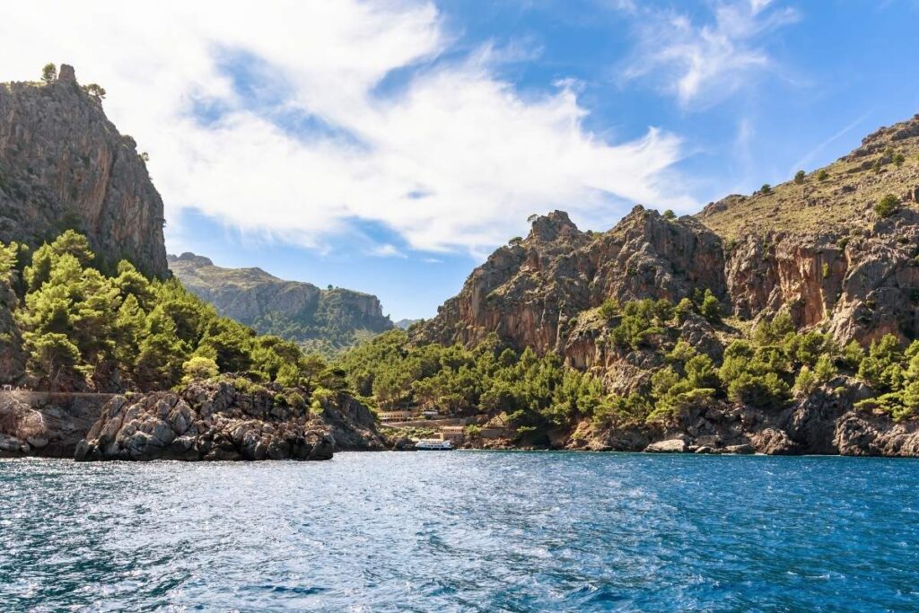 Blog hotel can bonico ses salines Mallorca - Winter in Mallorca why the island is perfect beyond the summer season - Sa Calobra invierno en Mallorca