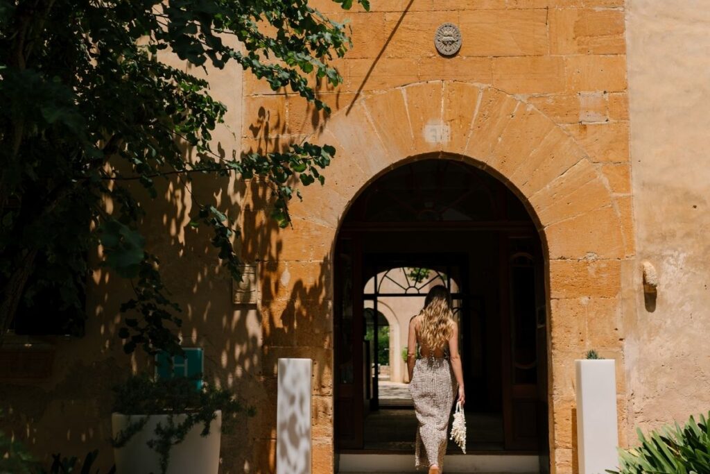 Blog hotel can bonico ses salines Mallorca - Historias Locales - La cultura del aceite de oliva en Mallorca del olivo a la mesa hotel ses salines