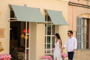 por el pueblo can bonico mallorca